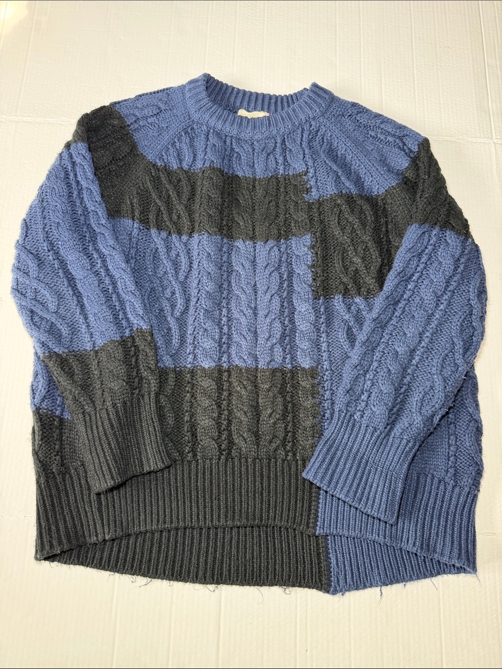 Tuckernuck Colorblock Cable Knit Sweater Blue Black M - Picture 3 of 8